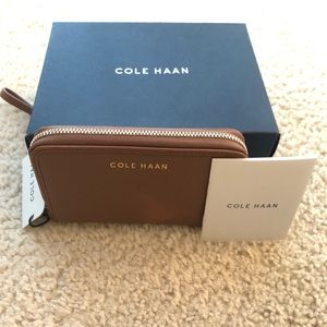 Cole Haan Woodbury Wristlet